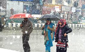 srinagarwitnesseslightsnowfall
